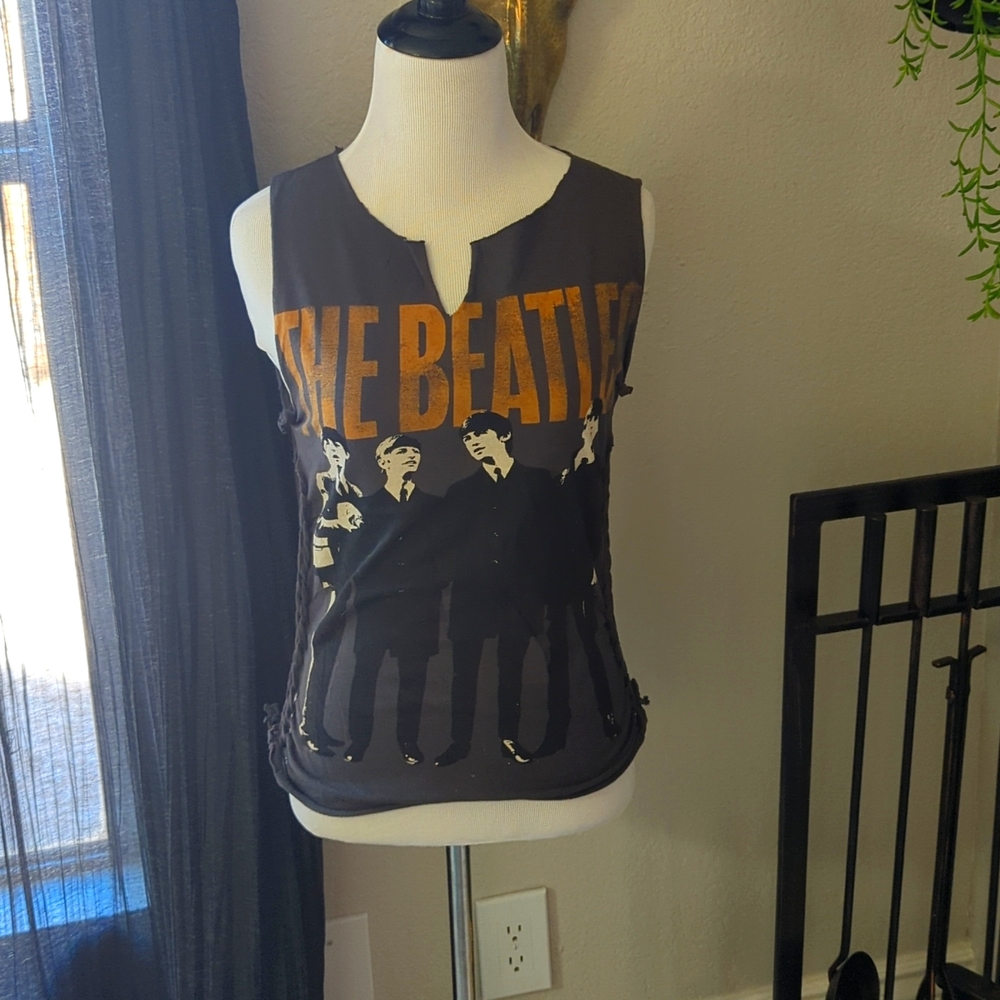 DIY Beatles Cut and Tied Tank